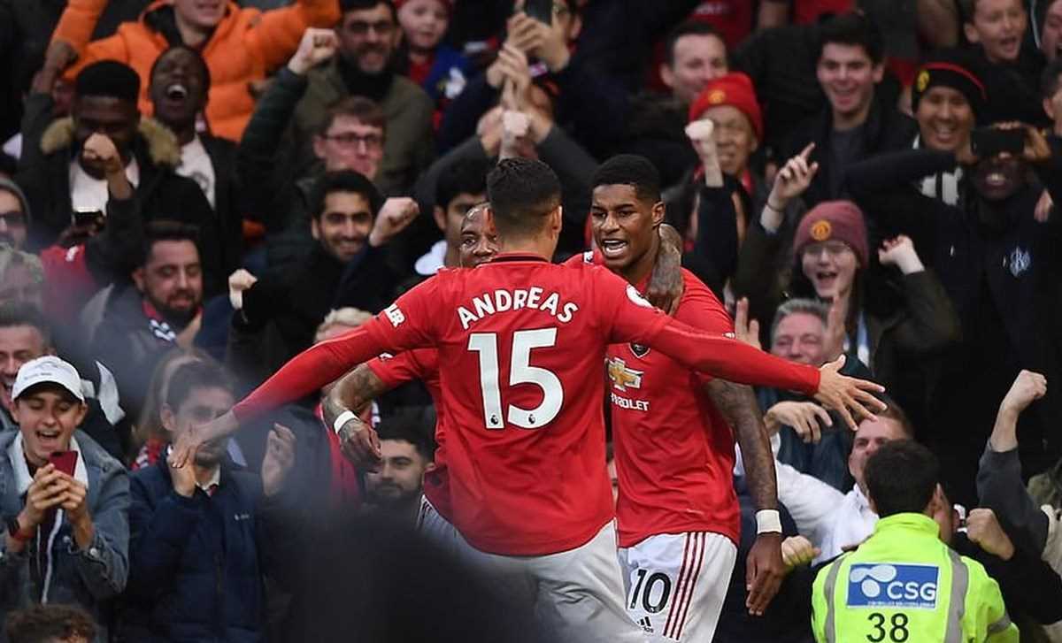 Manchester United khiến Liverpool đứt mạch toàn thắng ở Premier League