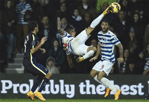 Man City hút chết trước QPR Man City hút chết trước QPR
