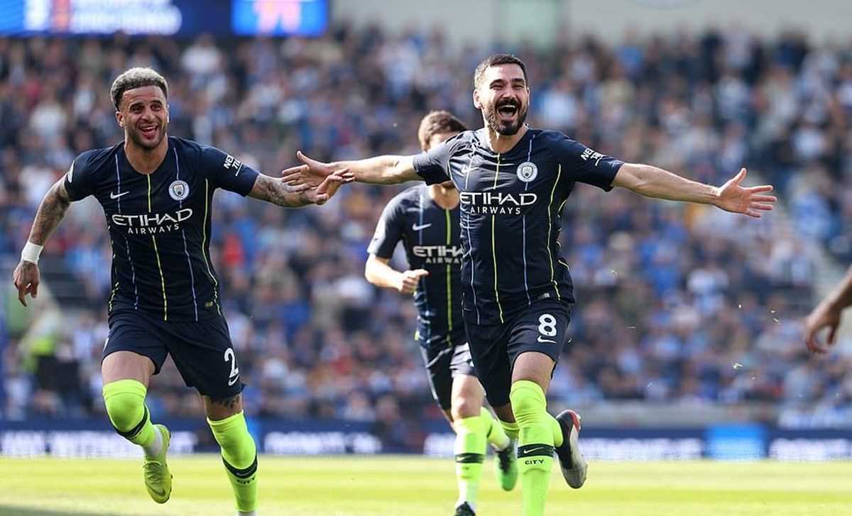 Man City bảo vệ thành công chức vô địch: Lịch sử dưới chân thầy trò Guardiola