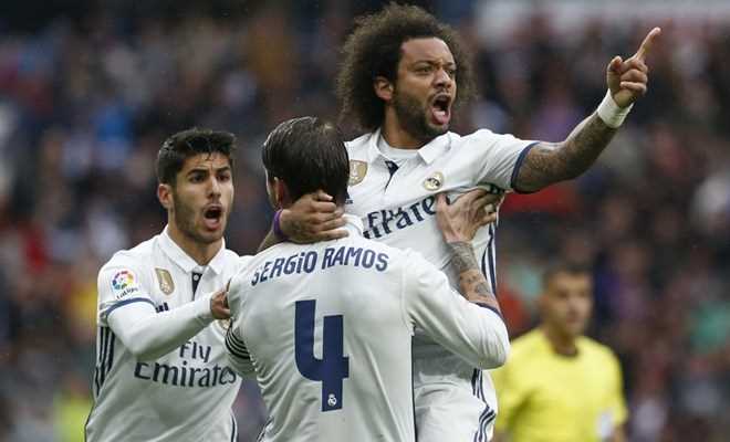 Real Madrid thắng nghẹt thở, Barcelona phô diễn sức mạnh Real Madrid thắng nghẹt thở, Barcelona phô diễn sức mạnh