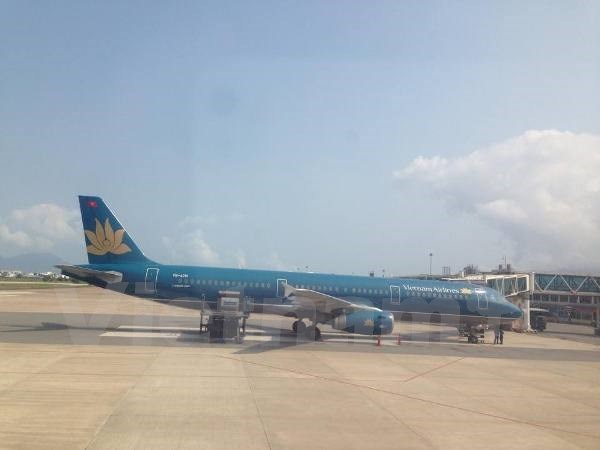 Vietnam Airlines bay Đà Nẵng-Hà Nội nhưng lại hạ cánh ở Lào Vietnam Airlines bay Đà Nẵng-Hà Nội nhưng lại hạ cánh ở Lào