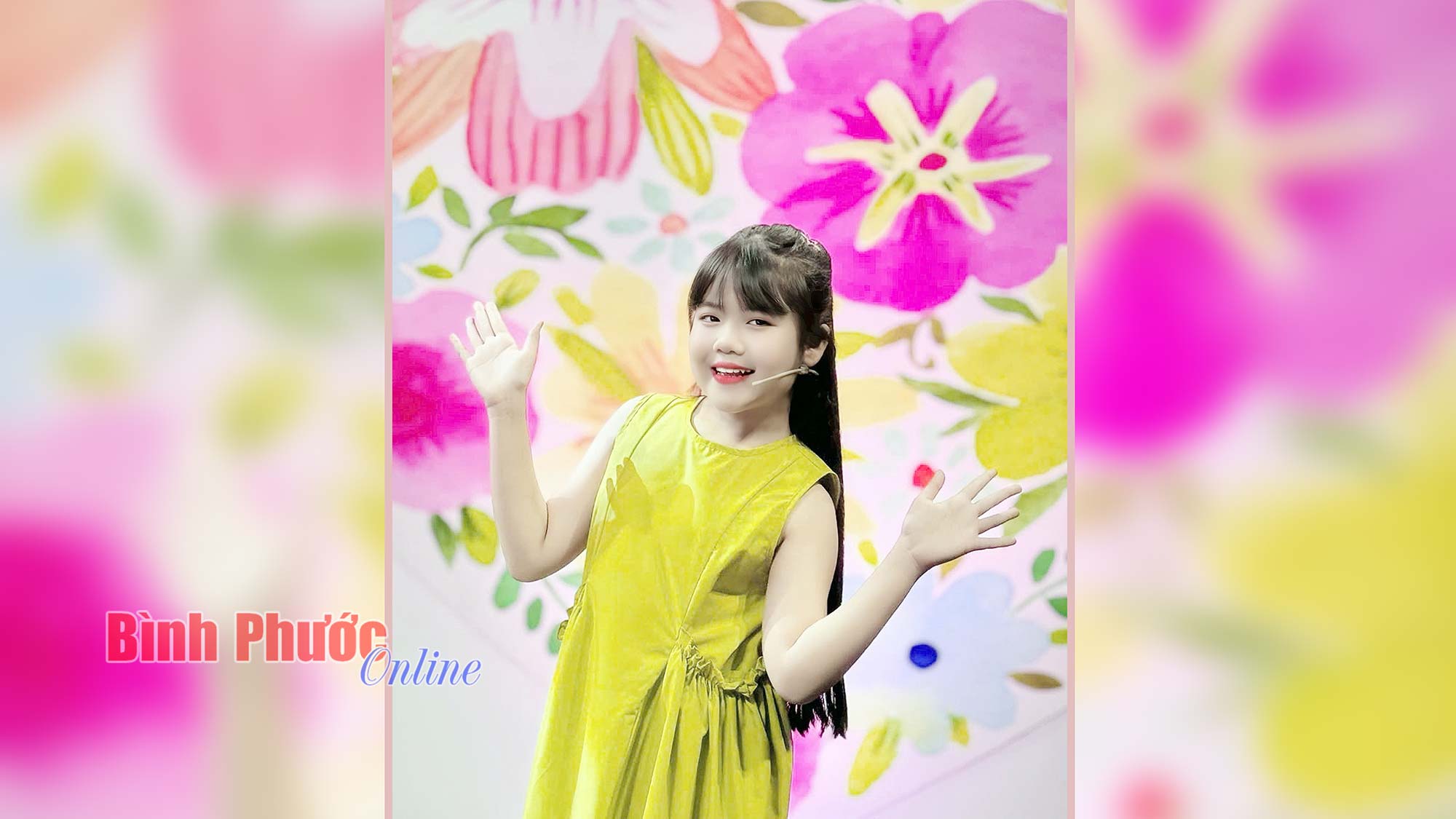 Mẹ ơi, con yêu mẹ! Mẹ ơi, con yêu mẹ!