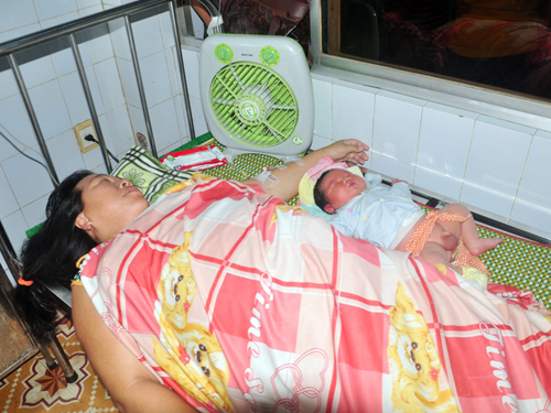 Sản phụ 102 kg sinh con 6,5 kg Sản phụ 102 kg sinh con 6,5 kg
