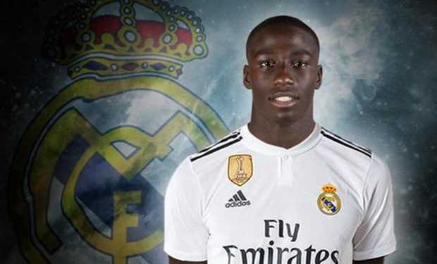 Chi 50 triệu euro, Real Madrid chính thức có thêm 'bom tấn' Chi 50 triệu euro, Real Madrid chính thức có thêm 'bom tấn'