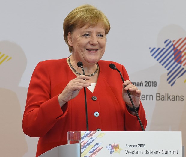 merkelbalan06072019015949.jpg