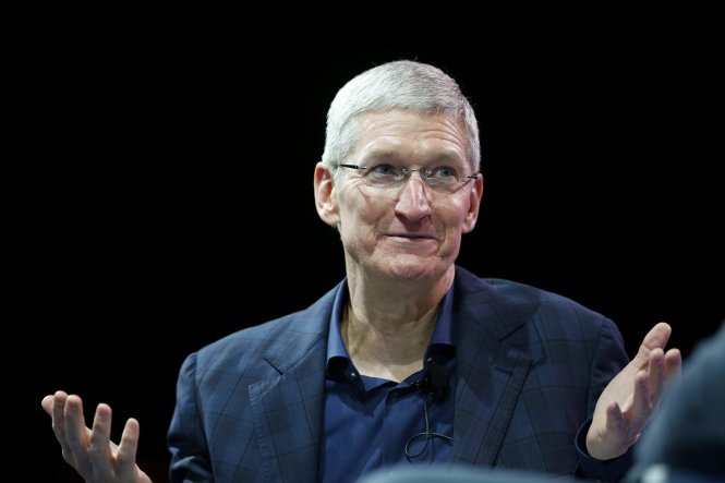 CEO Apple - Tim Cook: “Tôi tự hào là người đồng tính”