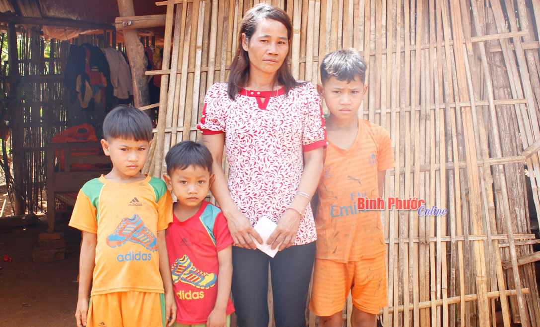 Chị Thị Bri mong được giúp đỡ Chị Thị Bri mong được giúp đỡ