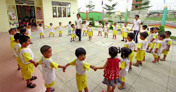 Điều kiện công nhận phổ cập giáo dục mầm non cho trẻ em năm tuổi Điều kiện công nhận phổ cập giáo dục mầm non cho trẻ em năm tuổi
