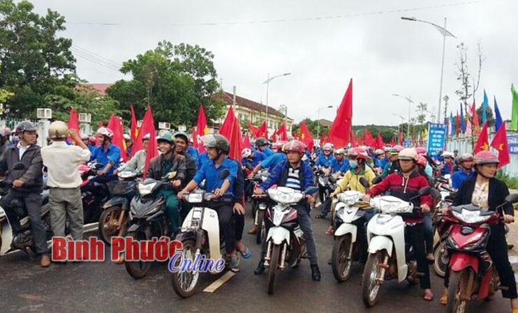 3.000 người sẽ mít tinh ra quân thực hiện tháng an toàn giao thông 3.000 người sẽ mít tinh ra quân thực hiện tháng an toàn giao thông