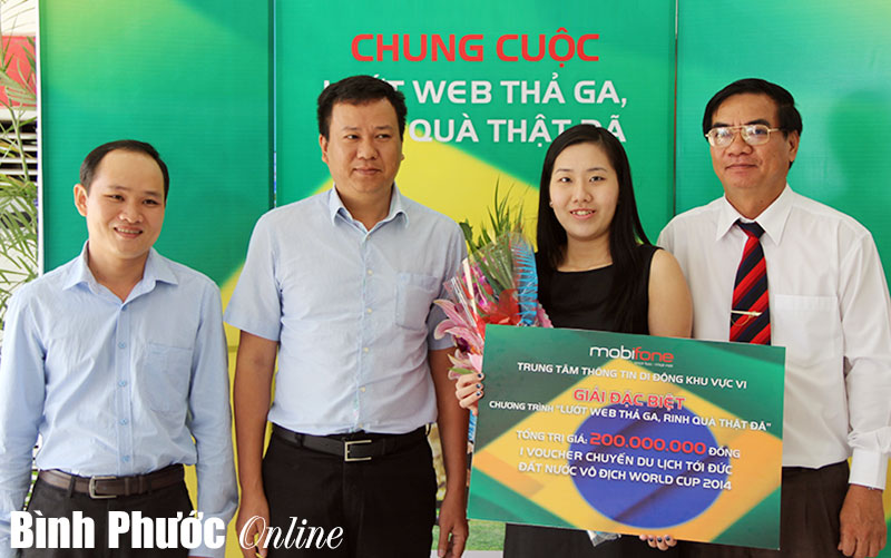 MobiFone trao giải đặc biệt trị giá 200 triệu đồng MobiFone trao giải đặc biệt trị giá 200 triệu đồng