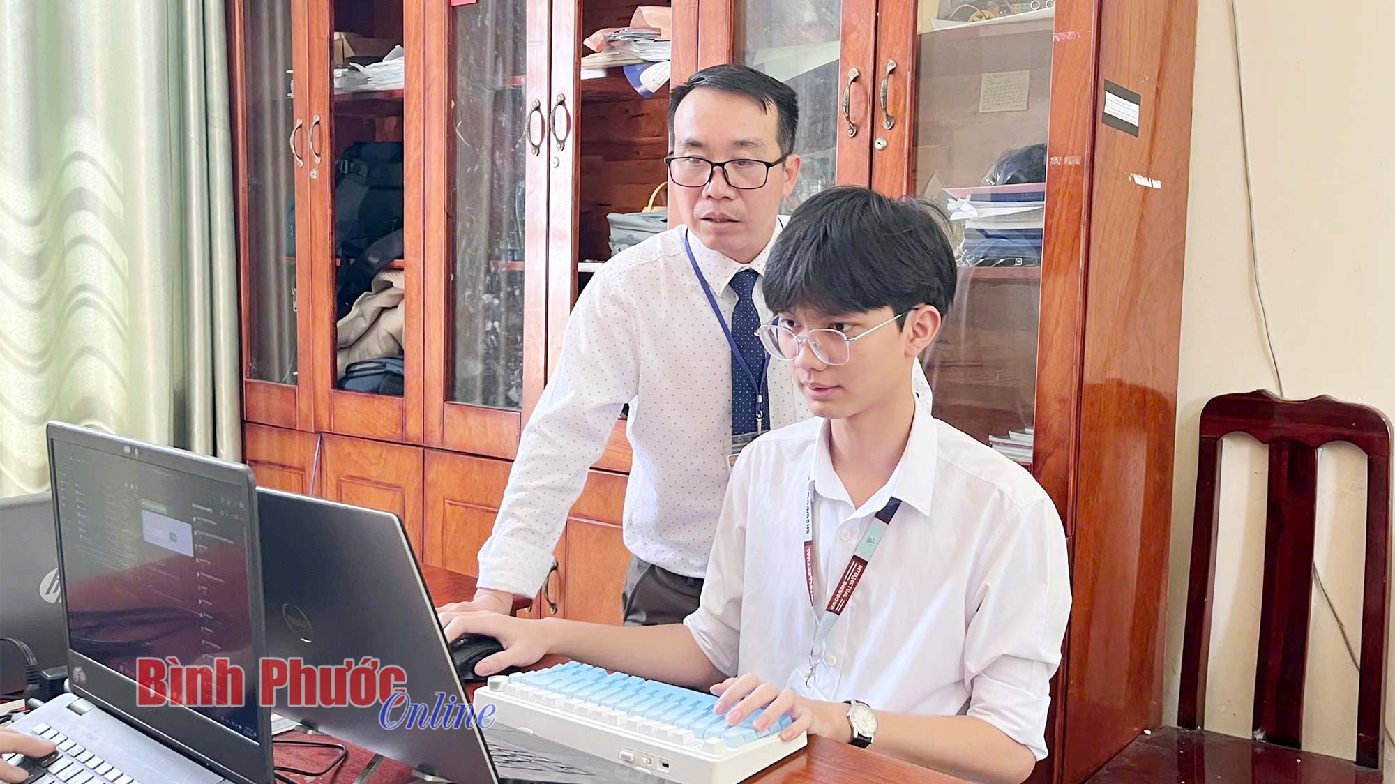 Món quà hạnh phúc Món quà hạnh phúc