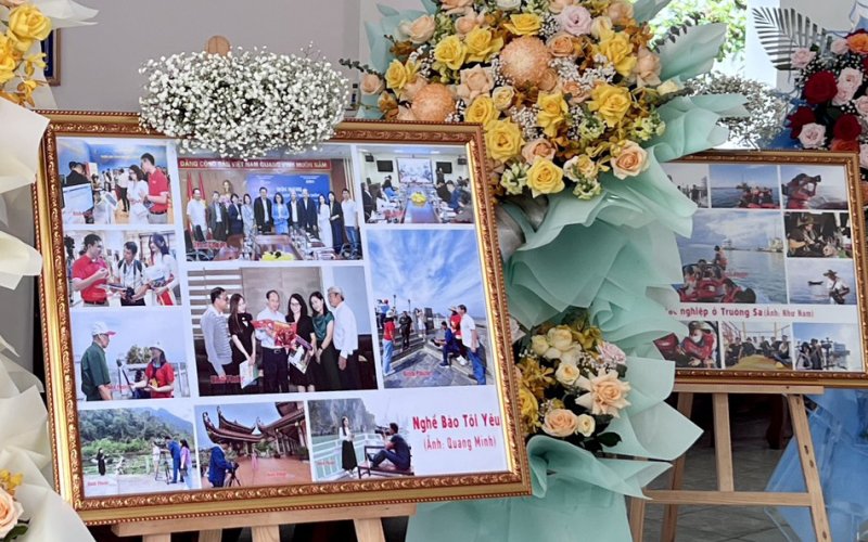 Một cuộc thi ảnh báo chí ấn tượng Một cuộc thi ảnh báo chí ấn tượng