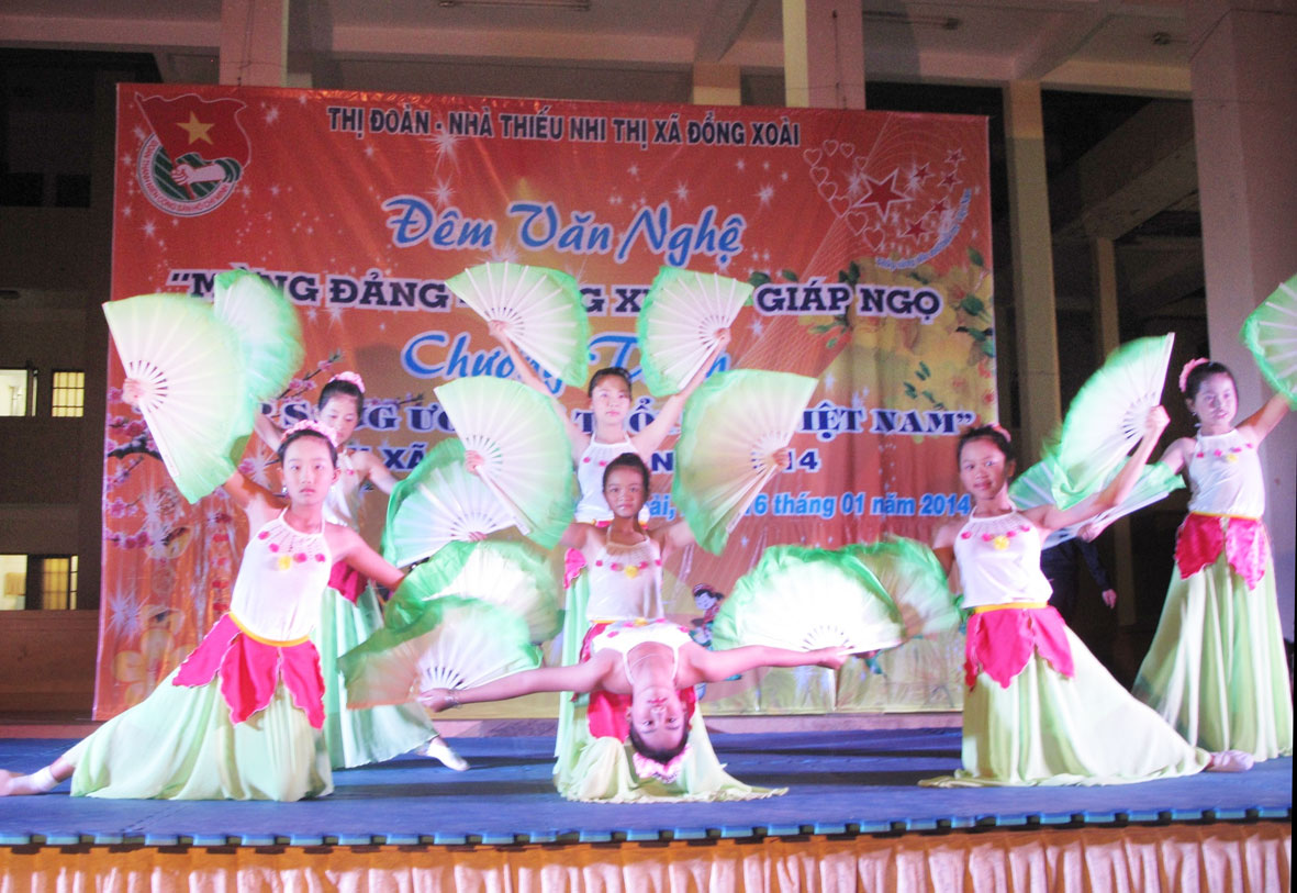 700 đoàn viên, thanh thiếu nhi tham gia Thắp sáng ước mơ tuổi trẻ 700 đoàn viên, thanh thiếu nhi tham gia Thắp sáng ước mơ tuổi trẻ