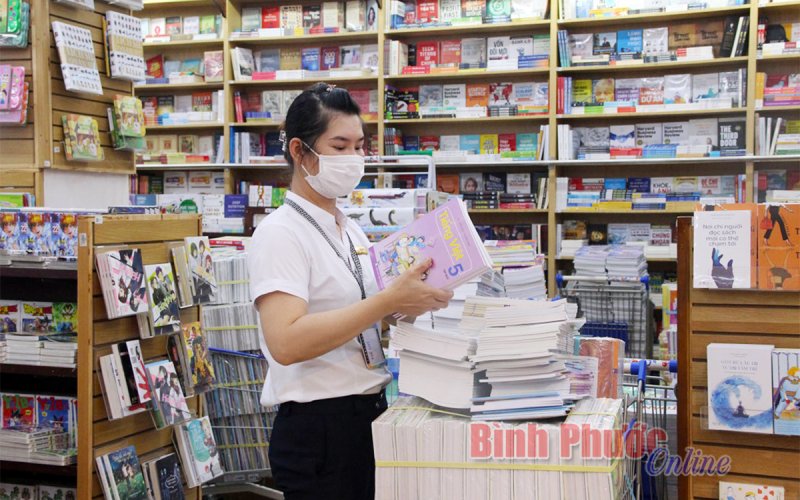 Mua bán sách online để phòng dịch