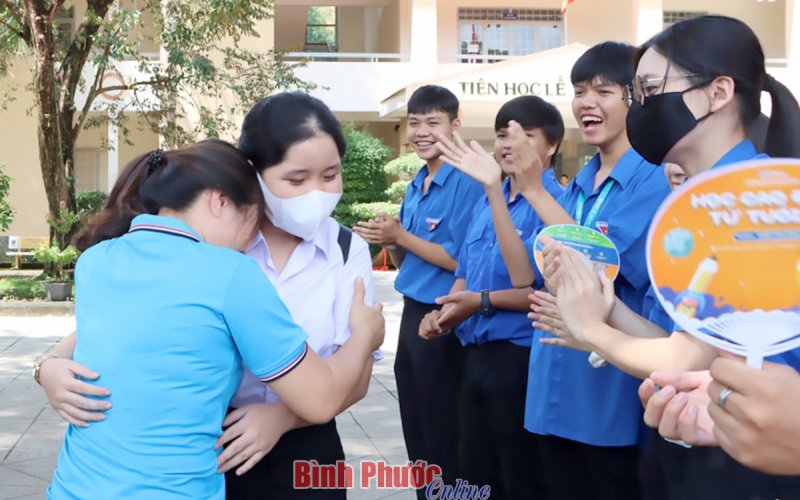 Mùa thi nhớ mẹ Mùa thi nhớ mẹ
