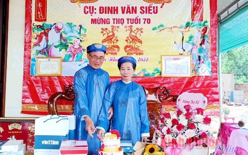 Mừng thọ - nét đẹp văn hóa đầu xuân Mừng thọ - nét đẹp văn hóa đầu xuân