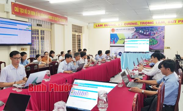 Tập huấn sử dụng phần mềm họp không giấy Ecabinet