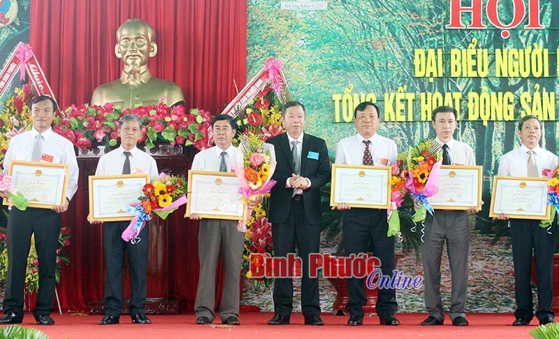 Năm 2017, Cao su Bình Long đạt 108,34% kế hoạch sản lượng Năm 2017, Cao su Bình Long đạt 108,34% kế hoạch sản lượng
