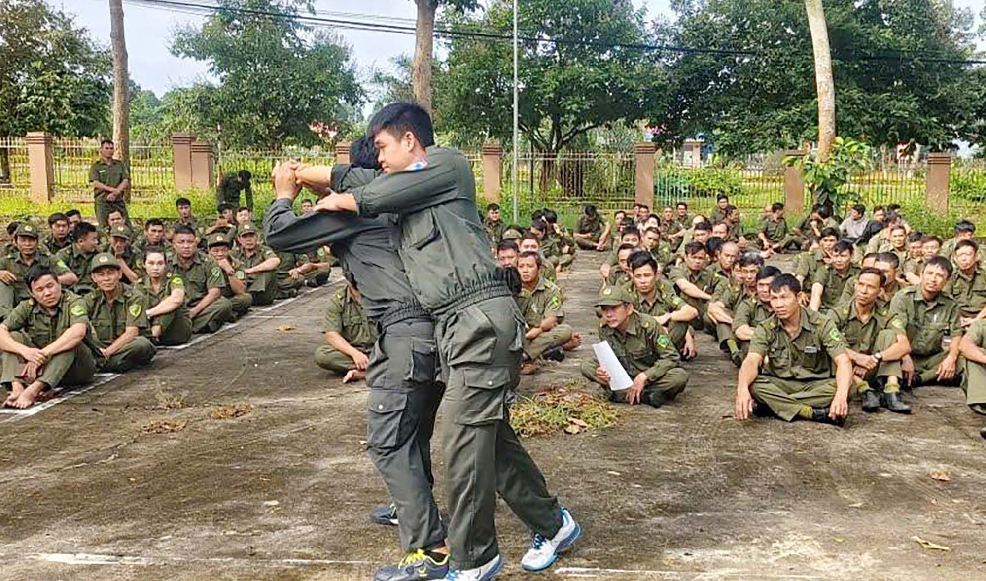 Nâng cao nghiệp vụ cho lực lượng bảo vệ an ninh, trật tự ở cơ sở Nâng cao nghiệp vụ cho lực lượng bảo vệ an ninh, trật tự ở cơ sở