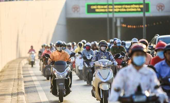 Cả ba miền nắng và oi nóng, nhiệt độ tại Hà Nội lên mức 34 độ C Cả ba miền nắng và oi nóng, nhiệt độ tại Hà Nội lên mức 34 độ C