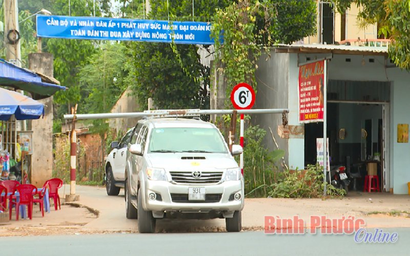 “Né” trạm thu phí, ai thiệt? “Né” trạm thu phí, ai thiệt?
