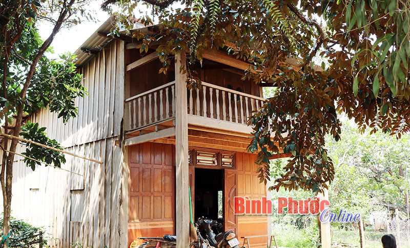 Nét đẹp nhà ở của người M’nông tại Bình Phước
