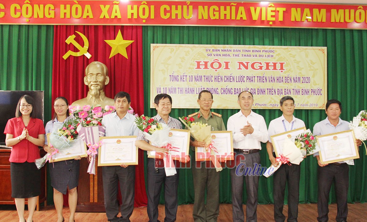 Ngăn chặn, loại trừ các tiêu cực, tệ nạn xã hội Ngăn chặn, loại trừ các tiêu cực, tệ nạn xã hội