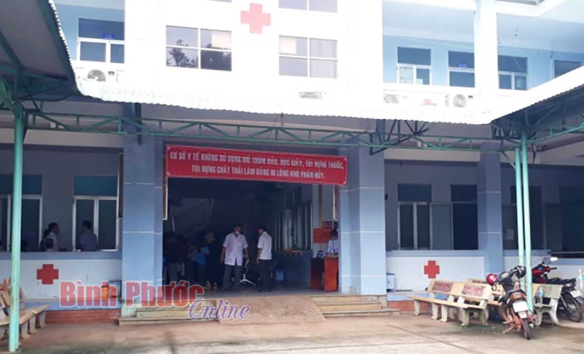 Ngành y tế tích cực giảm thiểu chất thải nhựa