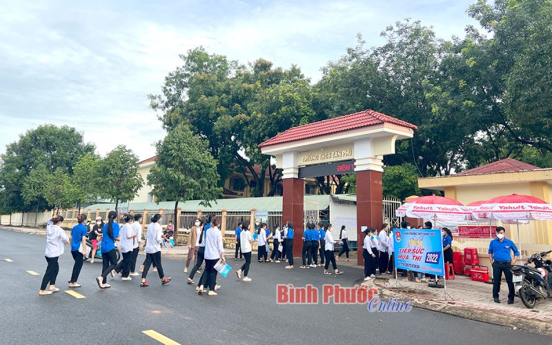 Ngày thi thứ 2 không khí trầm lắng hơn