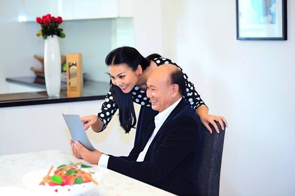 Những ông bố phong độ và tuyệt vời của sao Việt