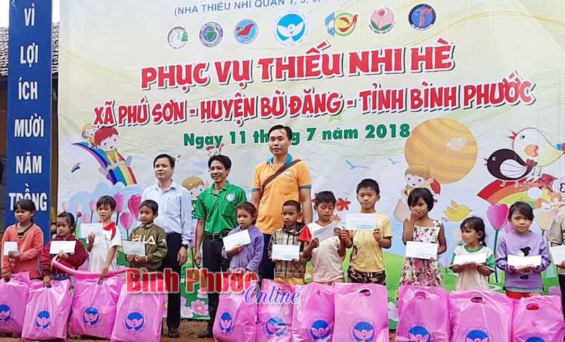“Ngày hè sôi động”