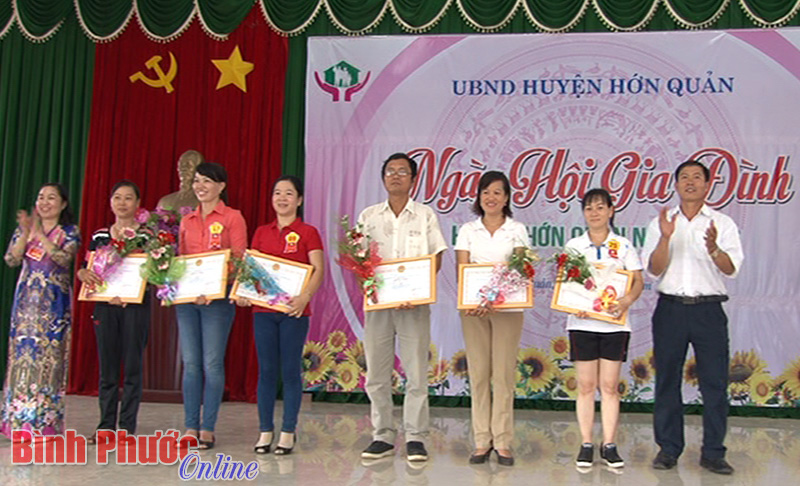 Hớn Quản tổ chức ngày hội gia đình 2016 Hớn Quản tổ chức ngày hội gia đình 2016