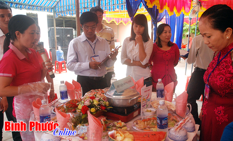 ngayhoigiadinh.jpg