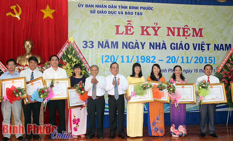Kỷ niệm 33 năm Ngày nhà giáo Việt Nam 20-11
