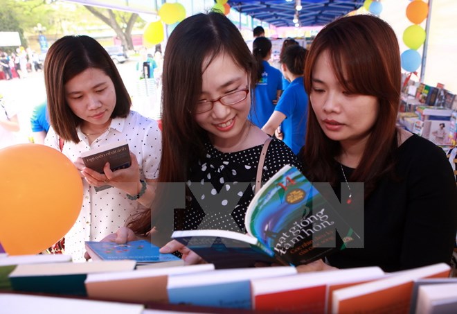 Tạo điểm nhấn để thu hút người đọc đến với Ngày sách Việt Nam Tạo điểm nhấn để thu hút người đọc đến với Ngày sách Việt Nam