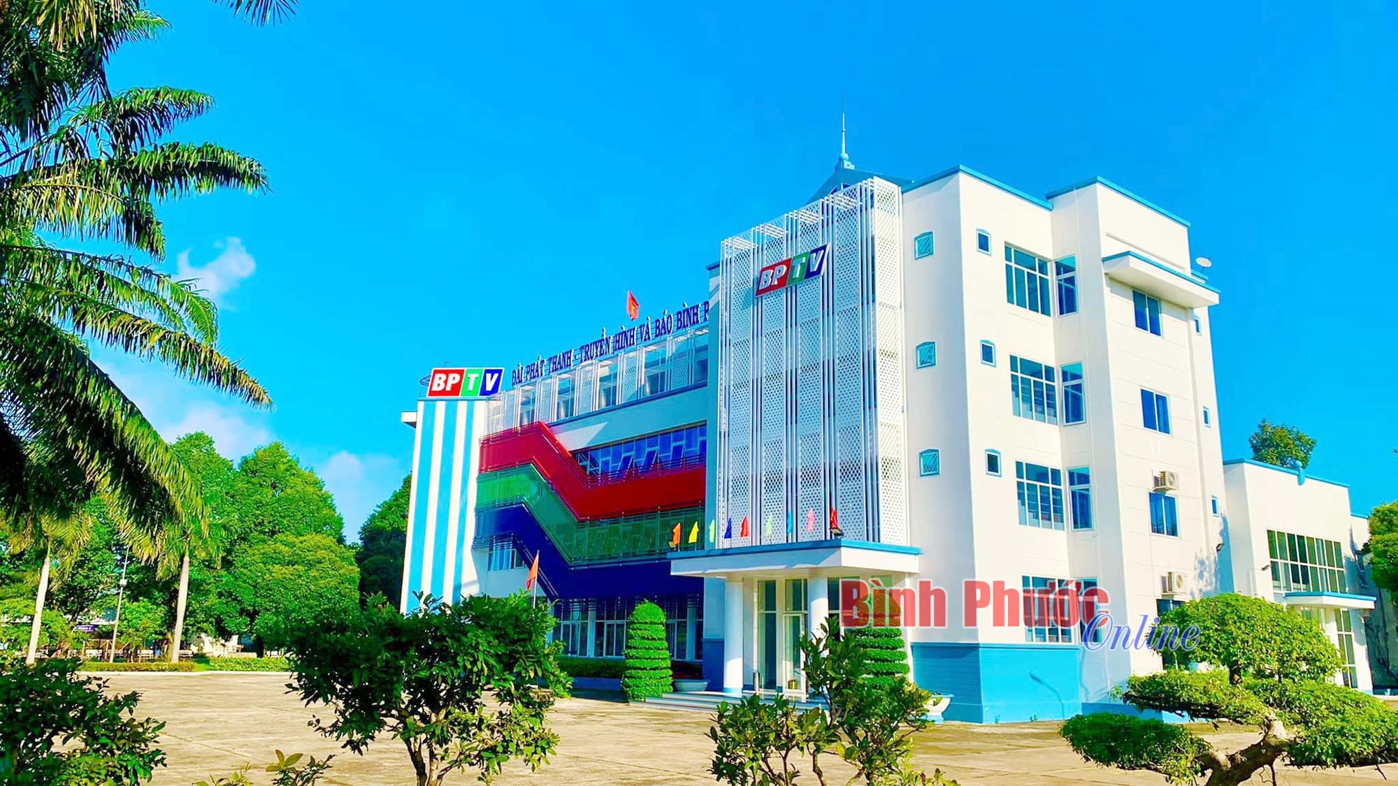 Nghề báo tôi yêu!