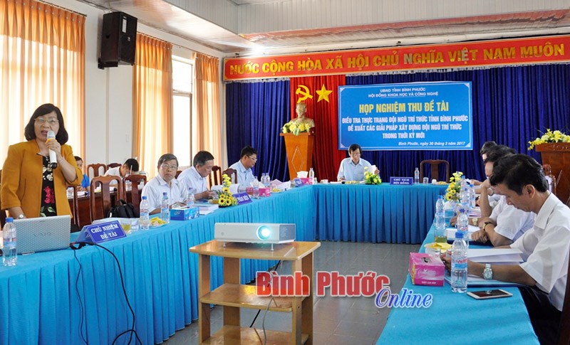 Nghiệm thu đề tài khoa học về đội ngũ trí thức
