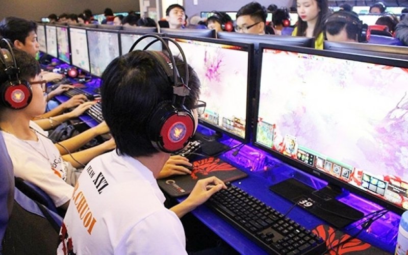 Nghiện game online - SOS