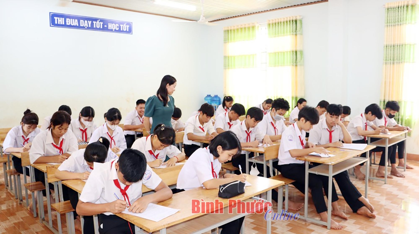 Nghiệp dư và chuyên nghiệp Nghiệp dư và chuyên nghiệp
