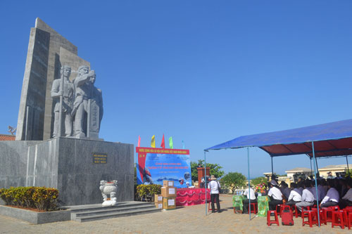 Bộ Y tế phát động chương trình 'Ngành y tế cùng ngư dân bám biển' Bộ Y tế phát động chương trình 'Ngành y tế cùng ngư dân bám biển'