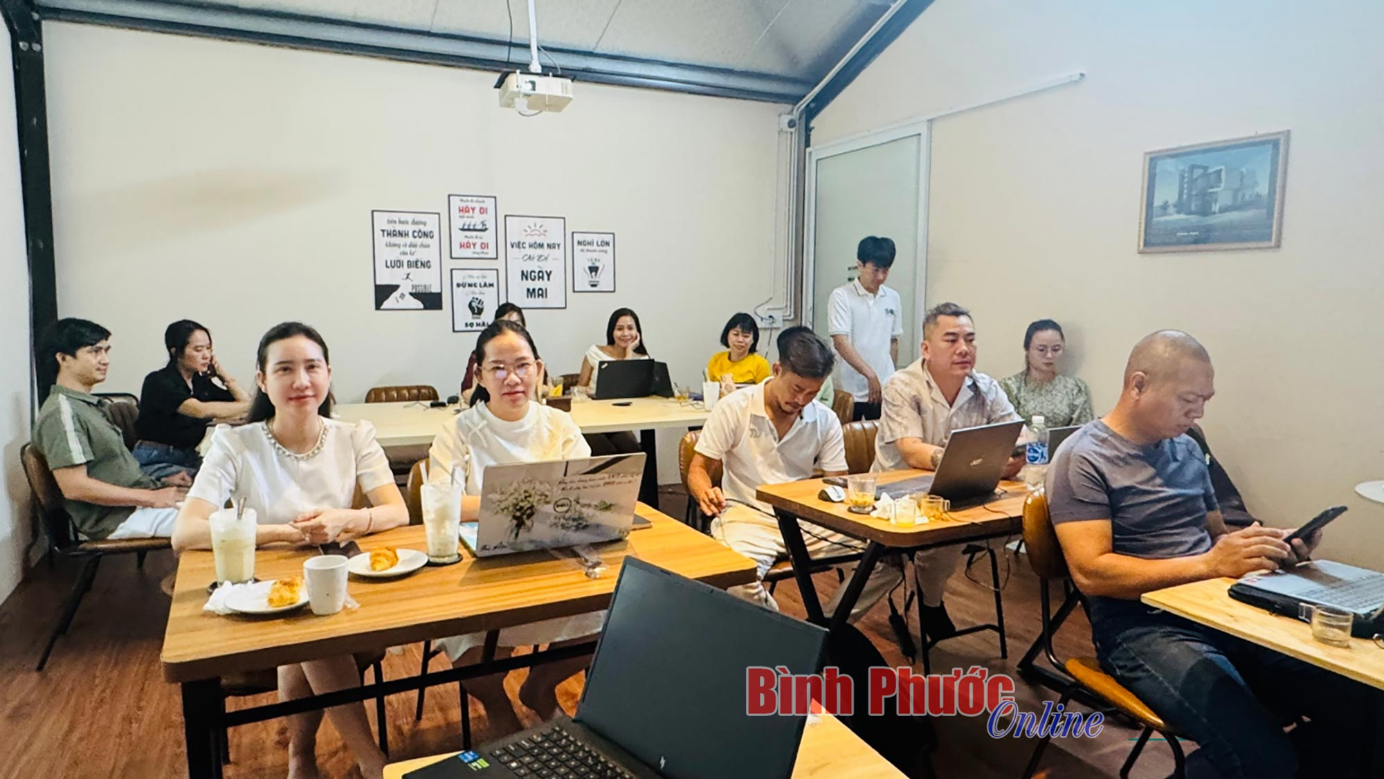 Người đồng hành AI