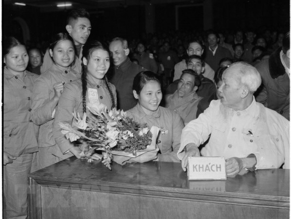 Người là niềm tin tất thắng