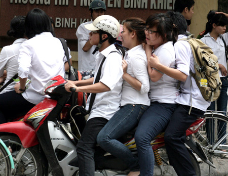 Xử lý nghiêm học sinh vi phạm Luật Giao thông