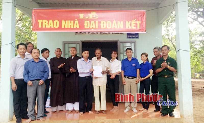 Nhân dân Bù Gia Mập đóng góp trên 1,1 tỷ đồng xây dựng NTM Nhân dân Bù Gia Mập đóng góp trên 1,1 tỷ đồng xây dựng NTM