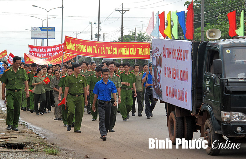nhandandongphu.jpg