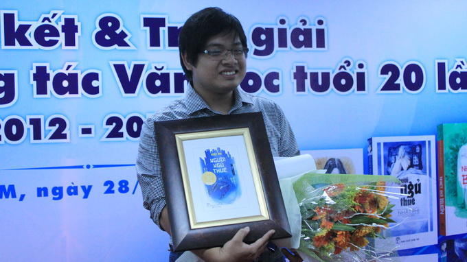"Người ngủ thuê": giải nhất Văn học tuổi 20 lần 5 "Người ngủ thuê": giải nhất Văn học tuổi 20 lần 5