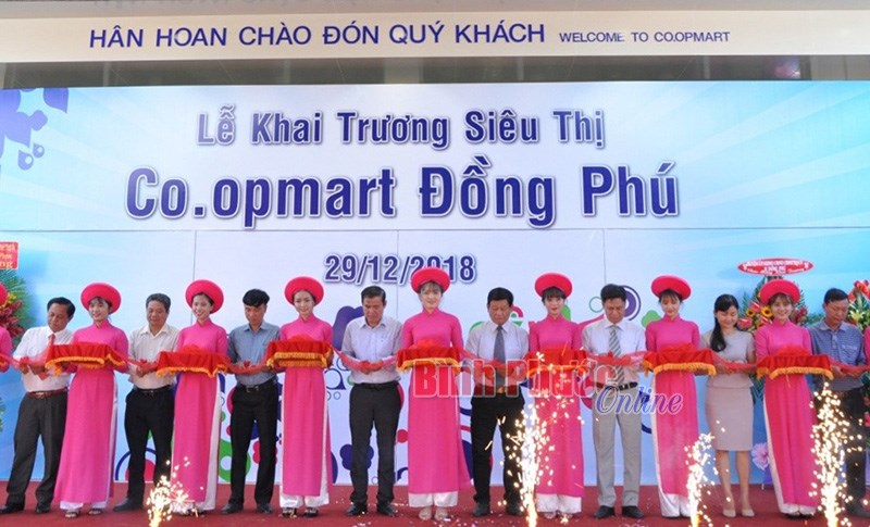 Khai trương siêu thị Co.opmart tại Đồng Phú Khai trương siêu thị Co.opmart tại Đồng Phú