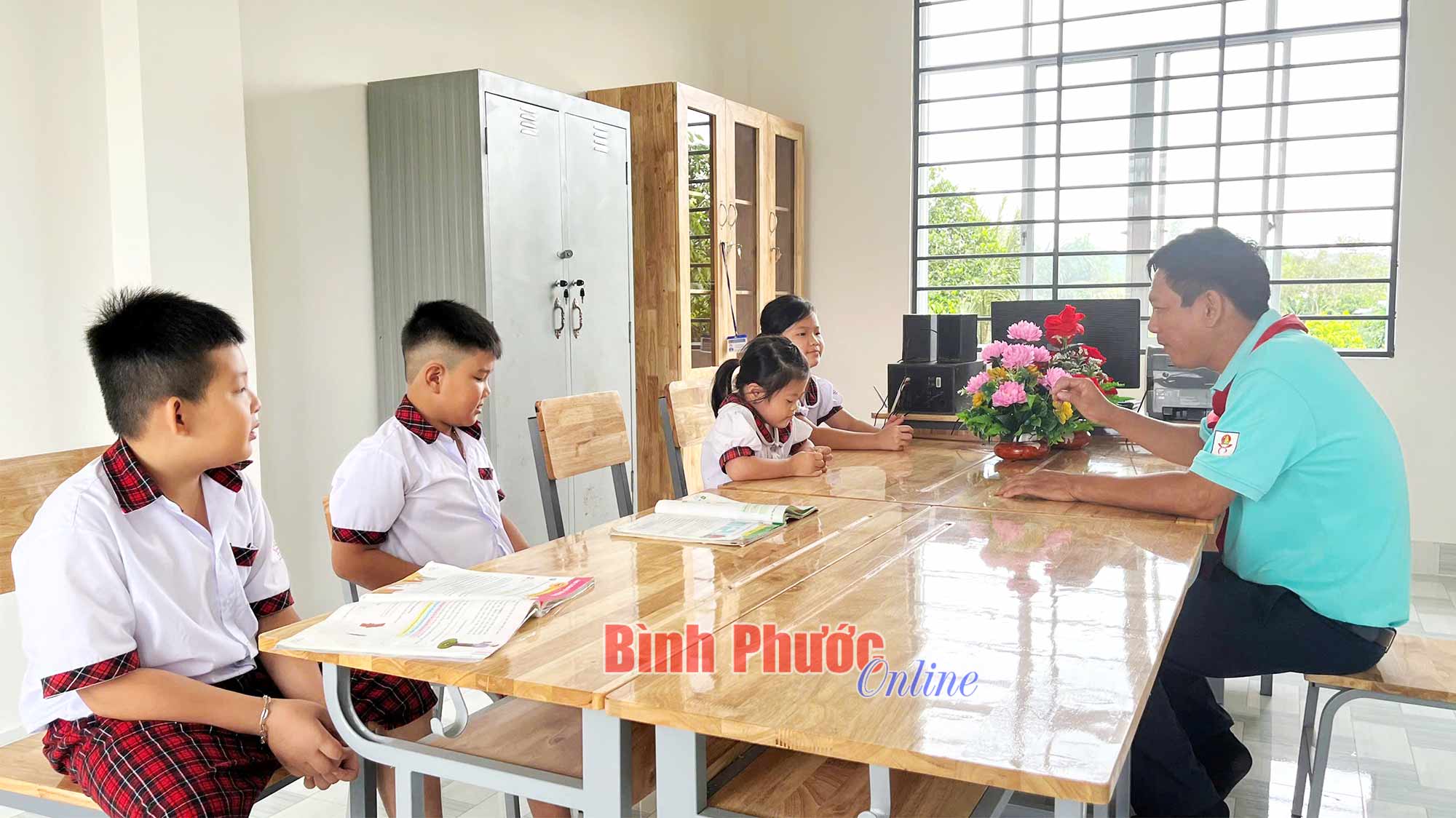 Những “kỹ sư tâm hồn” Những “kỹ sư tâm hồn”
