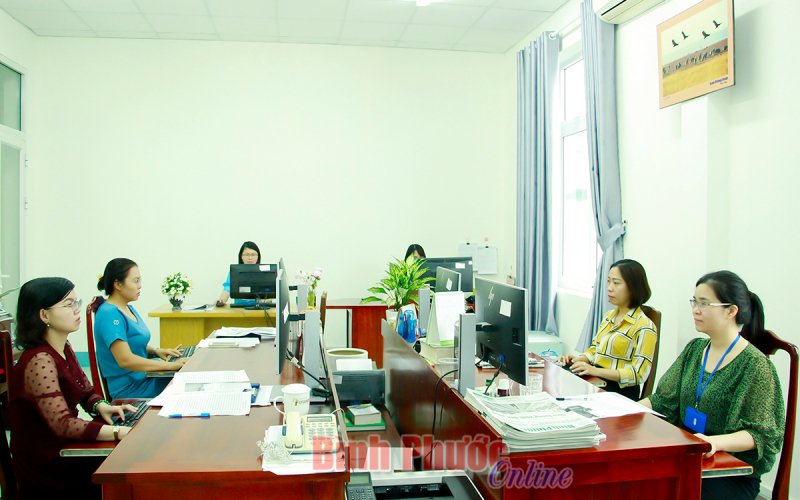 Những người “soi chữ”