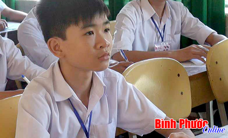 Những học sinh vượt khó học giỏi ở Đồng Xoài Những học sinh vượt khó học giỏi ở Đồng Xoài